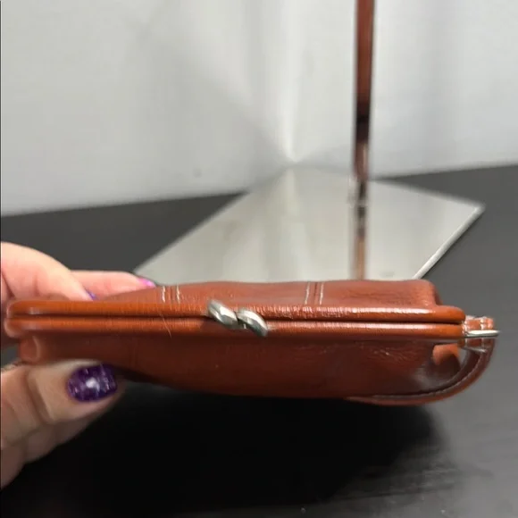 Fossil Brown Leather Wristlet Clutch with Structured Frame - Picture 4 of 8